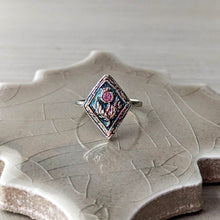 Load image into Gallery viewer, Fine Silver Pink Sapphire Thistle Ring
