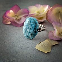 Load image into Gallery viewer, Express Your Truth Talisman: Apatite Faceted Oval Nugget Ring