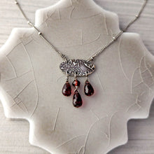 Load image into Gallery viewer, Back detail of silver oval necklace