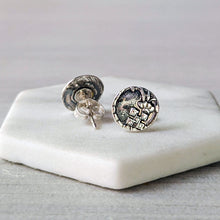 Load image into Gallery viewer, Victorian Lattice Flower Sterling Silver Stud Earrings