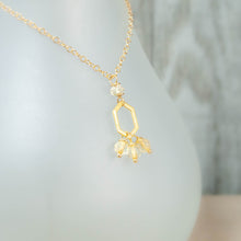 Load image into Gallery viewer, Citrine and Gold Honeycomb Necklace
