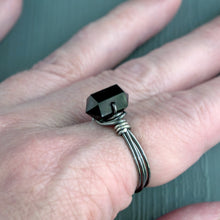 Load image into Gallery viewer, Black Onyx Point Ring: Grounding Talisman, Essential Gemstones
