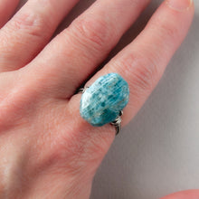 Load image into Gallery viewer, Express Your Truth Talisman: Apatite Faceted Oval Nugget Ring
