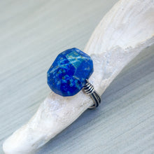 Load image into Gallery viewer, Intuition Talisman Lapis Lazuli Nugget Ring
