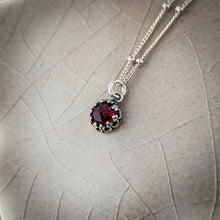 Load image into Gallery viewer, Dainty Vintage Inspired Garnet Pendant Necklace

