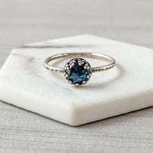 Load image into Gallery viewer, Sterling Silver Rose Cut Kyanite Vintage Crown Ring: Essential Gemstones
