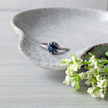 Load image into Gallery viewer, Sterling Silver Rose Cut Kyanite Vintage Crown Ring: Essential Gemstones
