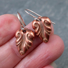 Load image into Gallery viewer, Copper Elvish Leaf Earrings
